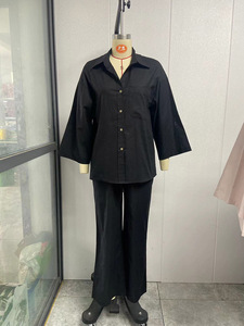 Primavera Otoño Camisa de las mujeres Pantalones Conjuntos <span class=keywords><strong>Ropa</strong></span> de las señoras Casual Urbano <span class=keywords><strong>Tallas</strong></span> <span class=keywords><strong>grandes</strong></span> Conjunto de dos piezas <span class=keywords><strong>Ropa</strong></span> de las mujeres - Product Image 3
