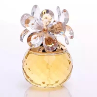 Vente en gros de flacons de parfum de luxe pour femmes, forme de fleur, 60 ml, flacons de parfum en verre