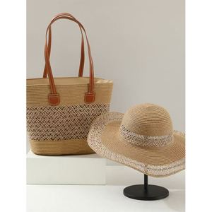 Bolsa de Playa Reutilizable con Asa, Diseño Holográfico Iridiscente y Efecto Láser - Product Image 1