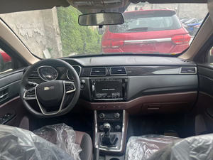 Lifan X7 Maiwei <span class=keywords><strong>Coche</strong></span> de gasolina SUV de <span class=keywords><strong>7</strong></span> asientos más <span class=keywords><strong>barato</strong></span> en stock <span class=keywords><strong>Coche</strong></span> a la venta - Product Image 6