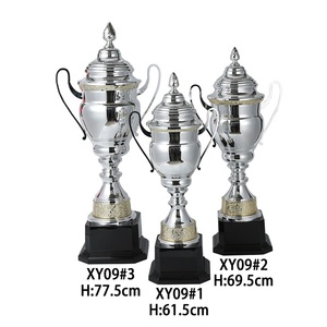 <span class=keywords><strong>Coupe</strong></span> de trophée en métal durable personnalisée de la marque Phoenix en or et en argent pour le football, le handball et divers événements sportifs - Product Image 3