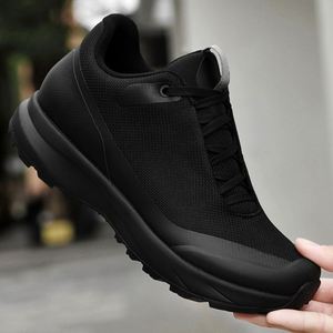 Nouvelles baskets noires tout-terrain pour homme, légères, pour la randonnée et l'alpinisme, style décontracté pour la marche en ville, été 2025 - Product Image 4