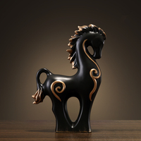 Statue de cheval artisanale pour la famille, en céramique émaillée personnalisée, blanche et noire, art moderne pour la décoration de Noël à la maison