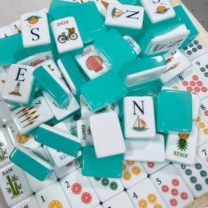 Nouvelles Tuiles de Mahjong Américaines en Plastique Translucide Vert Gelée 2026, Peintes à la Main, Aspect Verre, Emballage Écologique de Luxe - Product Image 5