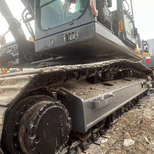 Excavatrice sur chenilles Volvo EC290 de 30 tonnes, d'occasion, pour travaux de terrassement intensifs. - Product Image 4