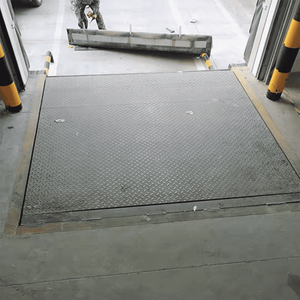 Fixed Boarding Bridge 2000mm <strong>Platform</strong> PLC Controlled Hydraulic Dock <strong>Ramp</strong> with 10000kg Static Load Capacity - Product Image 4