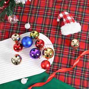Décoration de Noël : Ensemble de boules de Noël classiques électroplaquées en plastique de 6 cm, à suspendre pour fêtes - Product Image 2
