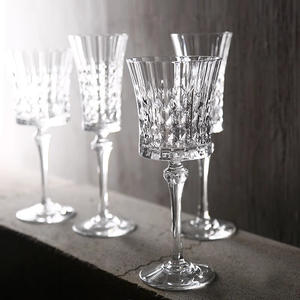 แก้วไวน์คริสตัลสีแดงแก้วไวน์ที่มีเอกลักษณ์สำหรับงานแต่งงานแก้วไวน์สำหรับดื่มแชมเปญออกแบบได้ตามต้องการ - Product Image 4
