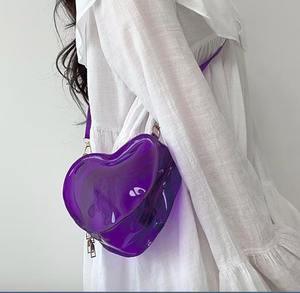 Bolso de Mensajero de un Solo Hombro para Mujer, Estilo Nuevo, al por Mayor, PVC Transparente, Cosmético, Personalizado, Bolso de Mano Simple con Forma de Corazón - Product Image 1