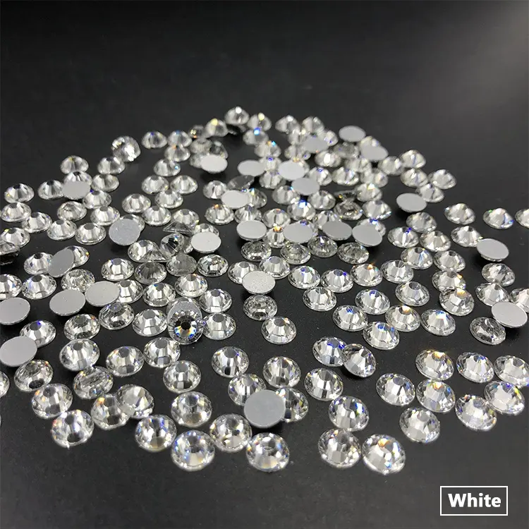 Diamantes de imitación redondos con parte inferior de cristal dorado para Nail Art de alta calidad