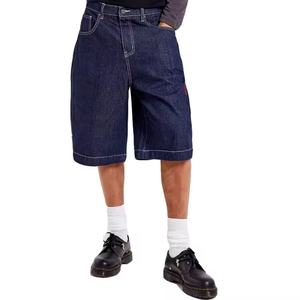 กางเกงยีนส์ขาสั้นผู้ชายคุณภาพสูง น้ำหนักปานกลาง ระบายอากาศได้ดี ปักโลโก้ตามสั่ง สีซีดแบบวินเทจ แต่งลายปัก - Product Image 2