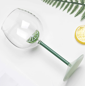 <span class=keywords><strong>Verre</strong></span> à <span class=keywords><strong>vin</strong></span> rouge en <span class=keywords><strong>verre</strong></span> borosilicate de haute qualité, personnalisable en gros, avec tige fine de couleur <span class=keywords><strong>vert</strong></span> jade, au design créatif et esthétique - Product Image 2