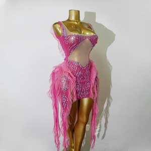 <span class=keywords><strong>Vestido</strong></span> de Malla con Volantes y Pedrería de Cristal <span class=keywords><strong>Rosa</strong></span> Fucsia para Espectáculos de Drag Queen, Actuaciones en Escenario, Festivales y Showgirls - Venta al por Mayor Profesional - Product Image 5