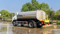 Camion-citerne à eau Foton Ruiwo ES7 15000 litres Diesel 4x2 avec transmission automatique, pulvérisation avant et canon à eau arrière