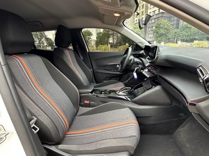 Dongfeng <span class=keywords><strong>Peugeot</strong></span> <span class=keywords><strong>2008</strong></span> Voiture à <span class=keywords><strong>essence</strong></span> à transmission <span class=keywords><strong>automatique</strong></span> 5 places Produits d'occasionVoitures les plus vendues fabriquées en Chine - Product Image 6