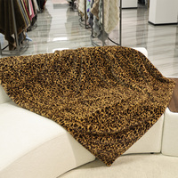 Plaid en fausse fourrure à poils courts, motif guépard haute densité, imprimé léopard, 550 g/m², couverture décorative confortable pour chambre à coucher