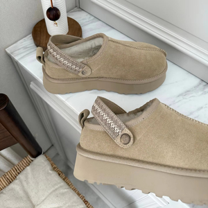 Botas de nieve de lujo hechas de tela tejida, con suelas gruesas antideslizantes e impermeables, son adecuadas para uso casual al aire libre. - Product Image 1