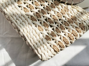 Promotion Gift New Design Ins Fashion Beige Straw Tote Handbag <strong>Beachbag</strong> with Wooden Handle - Product Image 2