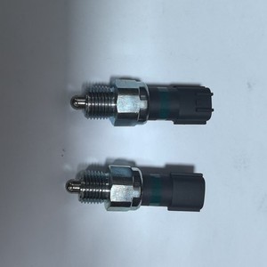 Interruptor de Luz de Reversa Nissan 32006-8S01A para Repuesto de Automóvil - Product Image 4