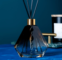 Arôme de parfum durable de luxe pour bâton de diffuseur de roseau bouteille en verre à 8 faces répulsif contre les moustiques à l'huile essentielle naturelle