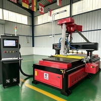 Routeur CNC linéaire avancé ATC avec commande Syntec pour la production de meubles en panneaux de bois de haute précision