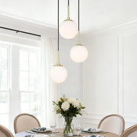 Lustre et suspension LED décoratifs en forme de globe en verre blanc pour salon