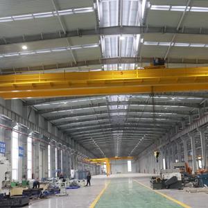 Expert en levage en extérieur - Grue semi-portique compacte avec télécommande (5-30 tonnes) - Product Image 2