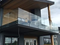 Prix Usine Double : Balustrade Moderne en Verre à Fixation Ajustable, Garantie 5 Ans, Installation Facile pour Villas et Hôtels