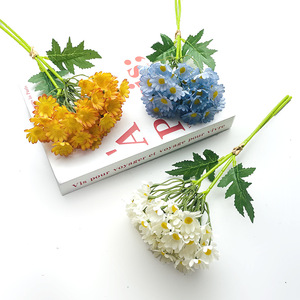 Bouquets de marguerites artificielles 32 cm, fleurs en soie nouées à la main, décoration de mariage, accessoires de photographie - Product Image 2