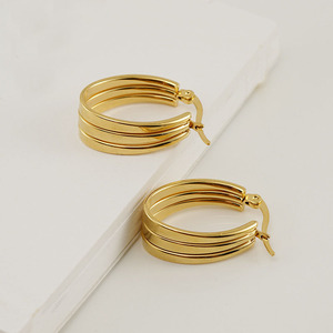 Orecchini a Cerchio Grandi Geometrici a 3 Strati Placcati Oro 18k in Acciaio Inossidabile <span class=keywords><strong>Moda</strong></span> 2022 per Donne - Product Image 2