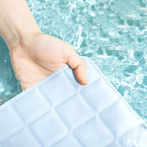 Almohadillas de enfriamiento para mascotas, almohadillas suaves antideslizantes para mascotas, almohadillas para dormir para perros, alfombrilla lavable de verano para perrera con parte superior de absorción de agua - Product Image 3