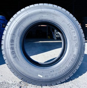 ยางรถบรรทุกใหม่ขายส่ง 295/80R22.5 LCH T-REX แบบเรเดียล ไม่มียางใน คุณภาพสำหรับรถบรรทุกพาณิชย์ รับประกัน 3 ปี พร้อมเปลี่ยน - Product Image 6