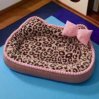 Lit pour animaux de compagnie avec oreilles de chat mignonnes et nœud papillon, imperméable, anti-adhérent aux poils, canapé-lit pour chien et chat, tapis de couchage pour petits animaux