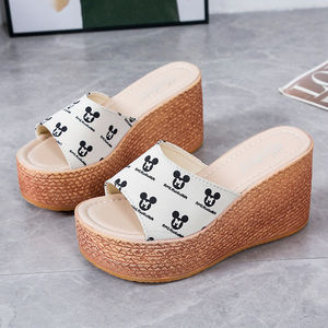 Nouvelles pantoufles tendance pour femmes, imprimé léopard, printemps-été, élégantes et polyvalentes, augmentant la taille, 817 - Product Image 6