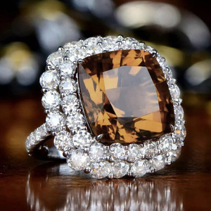 Anello Geometrico di Lusso con Accento a Stella per Donne, Gioiello da Dito Scintillante alla Moda - Product Image 1