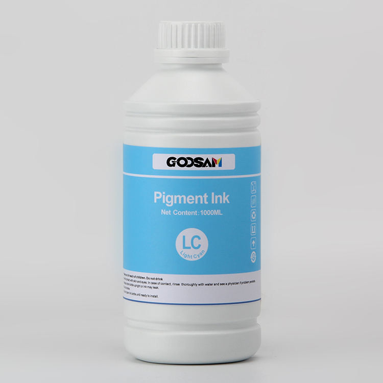 สีม่วงแดง