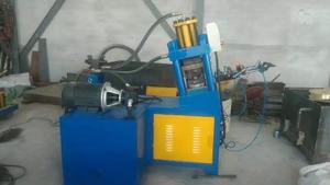 Machine de fabrication de clous de Type F/t/<span class=keywords><strong>n</strong></span>/k/<span class=keywords><strong>j</strong></span>/agrafeuse pour bois/Machine à agrafes de Type hydraulique - Product Image 2