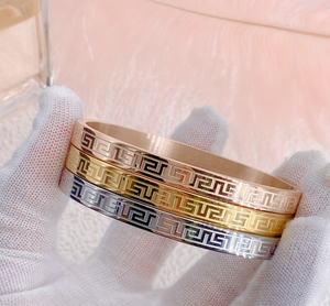 Toptan <span class=keywords><strong>14K</strong></span> 18K 24K altın Dubai bilezik son tasarımlar altın kaplama paslanmaz çelik moda Charm bilezikler - Product Image 2