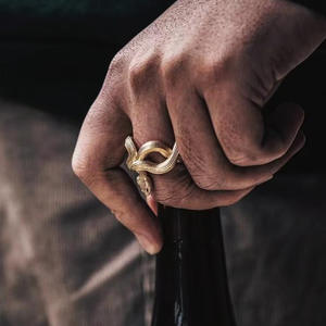 Anillo de serpiente de Color cobre Vintage dominante para hombre, anillo de serpiente hecho a mano para hombre, collar de marea nacional, colgante, accesorios de joyería - Product Image 4