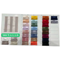 Tissu en satin poly rayé en stock à Guangzhou, tissu pour pyjamas décontractés européens