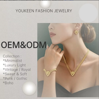 Nouveau collier élégant avec pendentif soleil et planète, micro-pavé entièrement en cristal, chaîne polyvalente pour clavicule, bijoux pour femmes