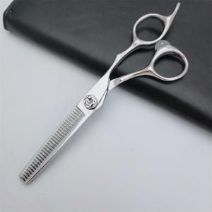 Tijeras de Peluquería Inoue de 62 mm, Tijeras de Entresacar de Acero Inoxidable 440C para Diestros, Cuchillas de Estilismo de Belleza Hechas en Suzhou - Product Image 4