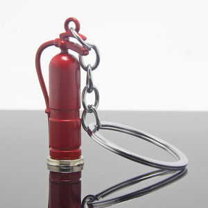 พวงกุญแจนักดับเพลิงจิ๋ว 3 มิติ สีแดง ของขวัญดับเพลิง พวงกุญแจนิรภัย ที่ใส่กุญแจ ขายส่ง พวงกุญแจโลหะรูปถังดับเพลิง - Product Image 5