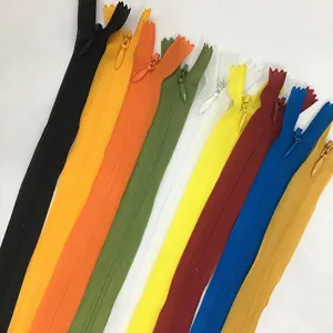 Couleurs en gros #3 dentelle invisible fermeture à glissière ruban plastique nylon zips invisible fermeture à glissière pour robes