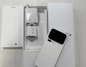 XM 17 Pro Max 6.7" 16/256GB LTPO Leica 50MP Snap8 Elite Gen5 1000mAh d'occasion par Fedex - Product Image 6