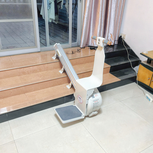 Ascensor de Escaleras Recto con Control Remoto Inalámbrico |   Elevador de Silla <span class=keywords><strong>para</strong></span> el Hogar con Inicio y Parada con un Solo Clic <span class=keywords><strong>para</strong></span> una Movilidad Segura - Product Image 1