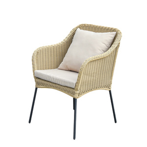 Set Poltrona in Rattan con Tavolino per Balcone - Arredamento da <span class=keywords><strong>Esterno</strong></span> per Cortile e Terrazza, Sedia Moderna in Rattan per il Relax - Product Image 5