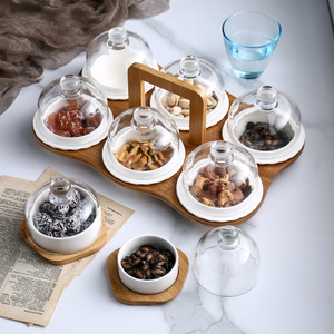 Plato de Cerámica Nórdico Creativo con Compartimentos para Frutos Secos, Frutas y Postres, Bandeja de Bambú con Tapa de Vidrio (CON TAPA) para Bodas, Fiestas en Casa - Product Image 1