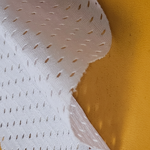 100% poliéster 50D tejido de malla deportiva de punto de alta calidad ligero liso teñido peso medio para ropa deportiva - Product Image 1