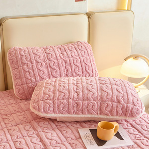 <span class=keywords><strong>Juego</strong></span> de Sábanas de Terciopelo de Leche Estilo Europeo Moderno YongHo, Tamaño King y Queen, Terciopelo Coral, 3 Piezas - Product Image 4